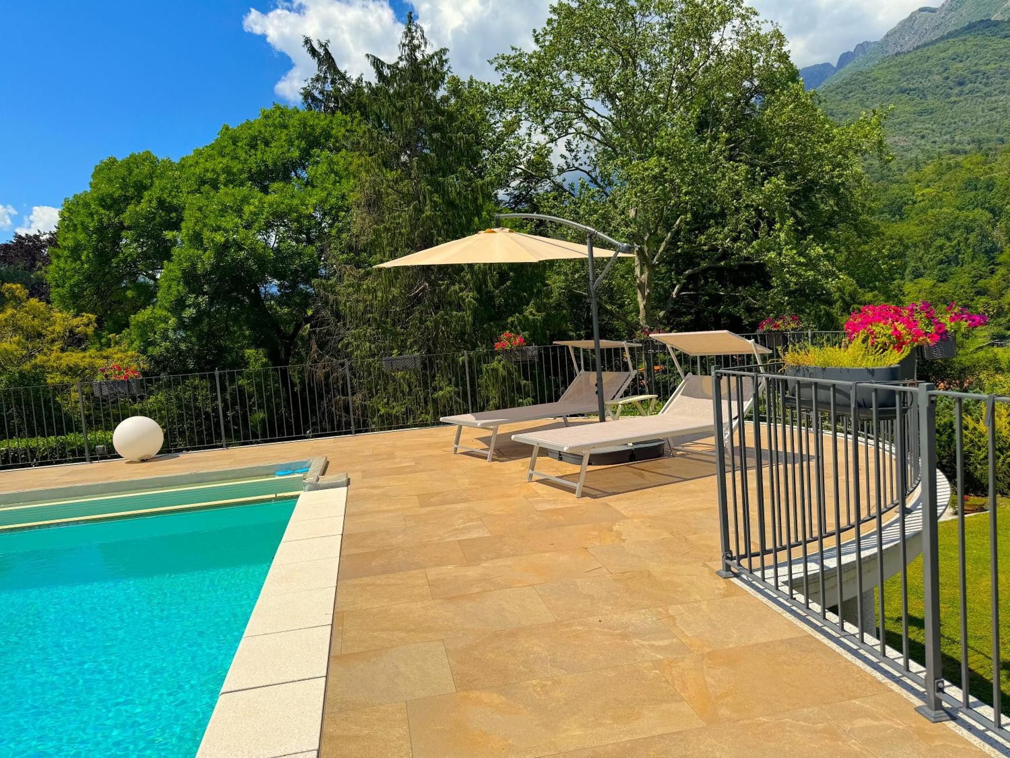 The Comfortable House With Big Pool In The Center Of Mergozzo Exterior photo
